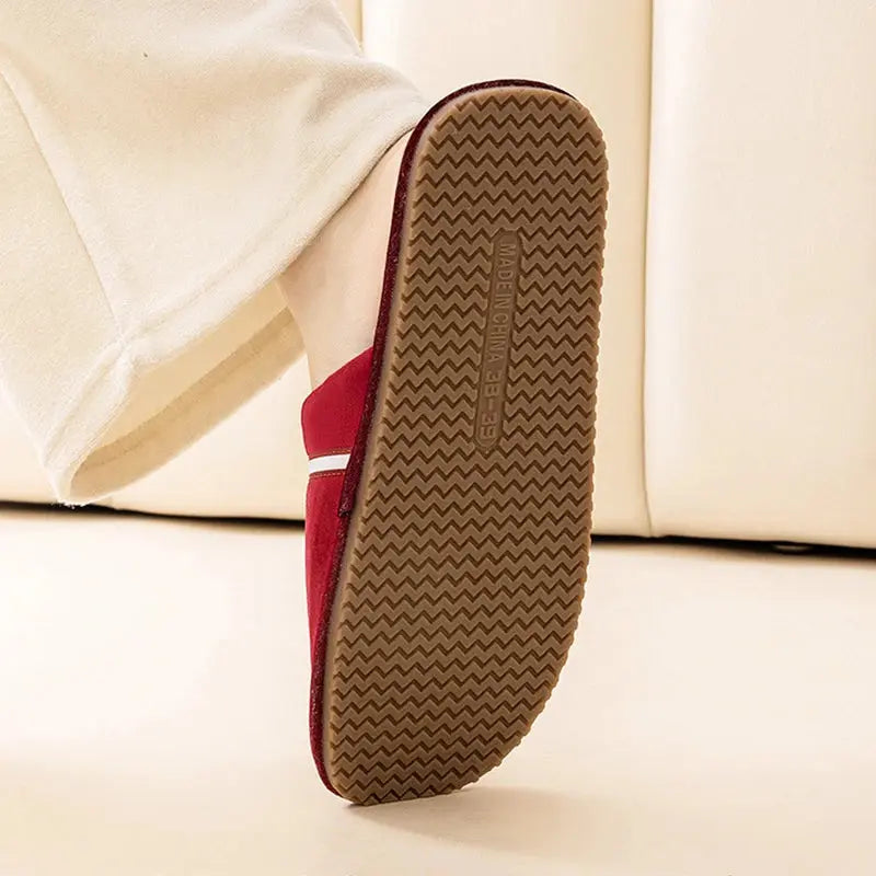 PANTOUFLES  EN VELOURS ROUGE 2