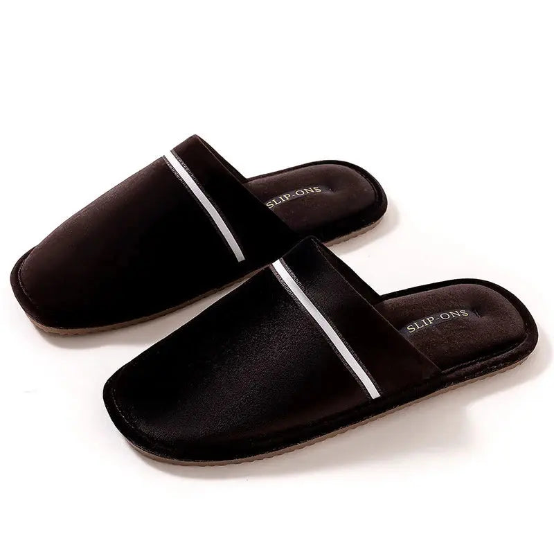 PANTOUFLES  EN VELOURS ROUGE 5