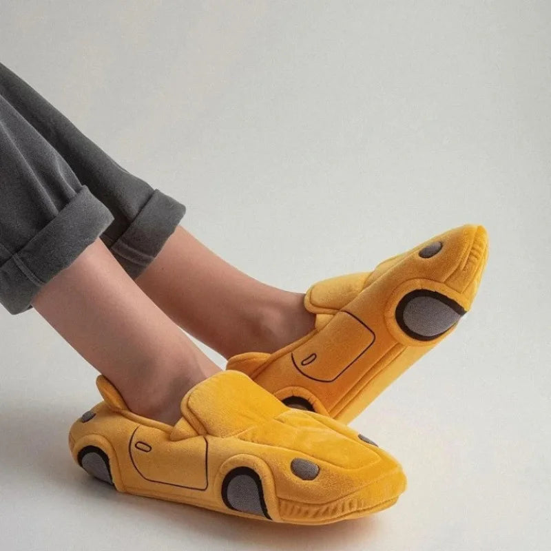 PANTOUFLES  EN VOITURE EN PELUCHE