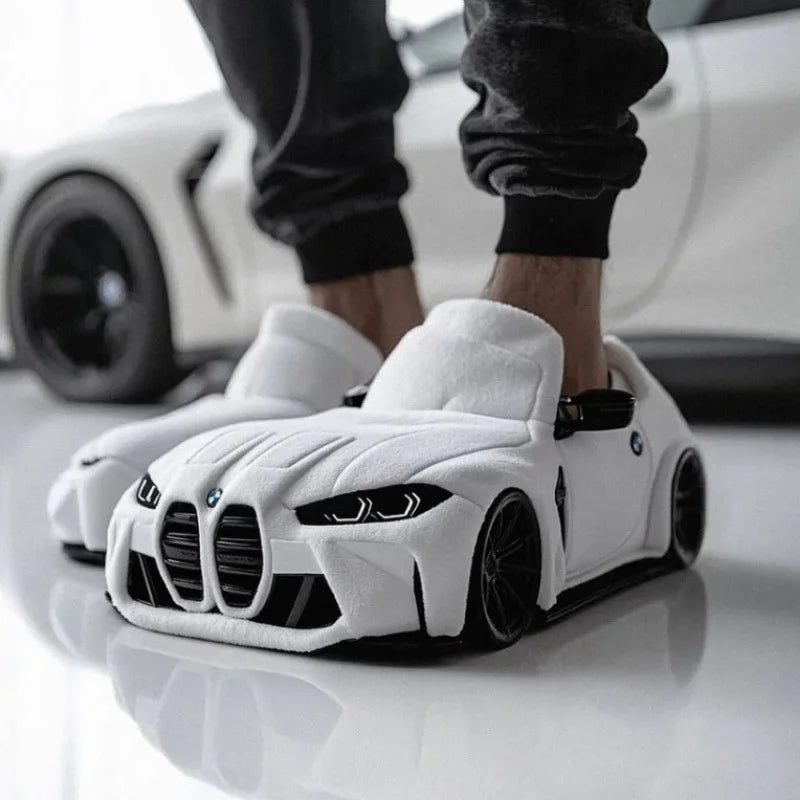 PANTOUFLES  EN VOITURE EN PELUCHE