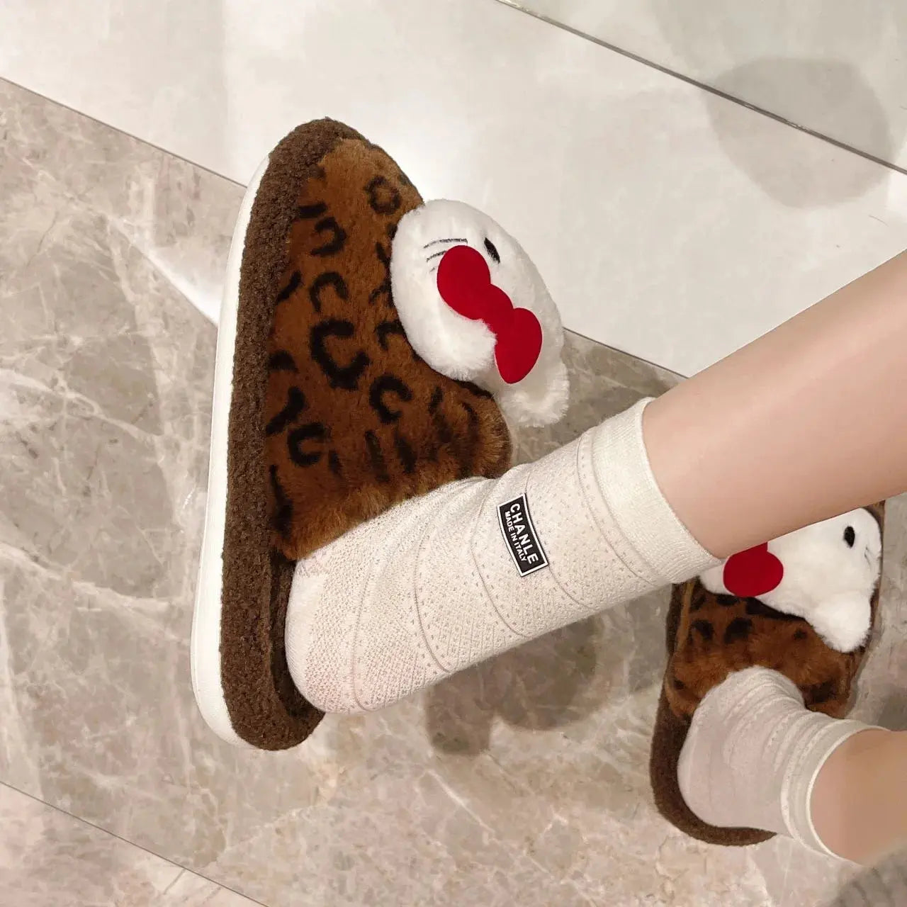 PANTOUFLES FERMÉES FEMME