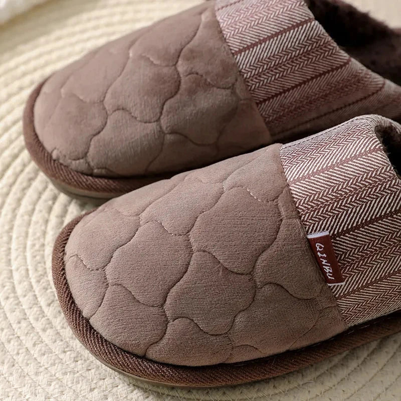 PANTOUFLES MARRON EN POLAIRE